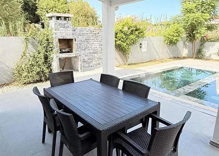 Vilă Dalyan Emirhan *